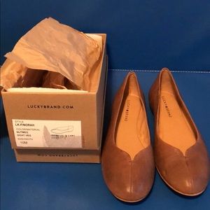 Lucky brand flats